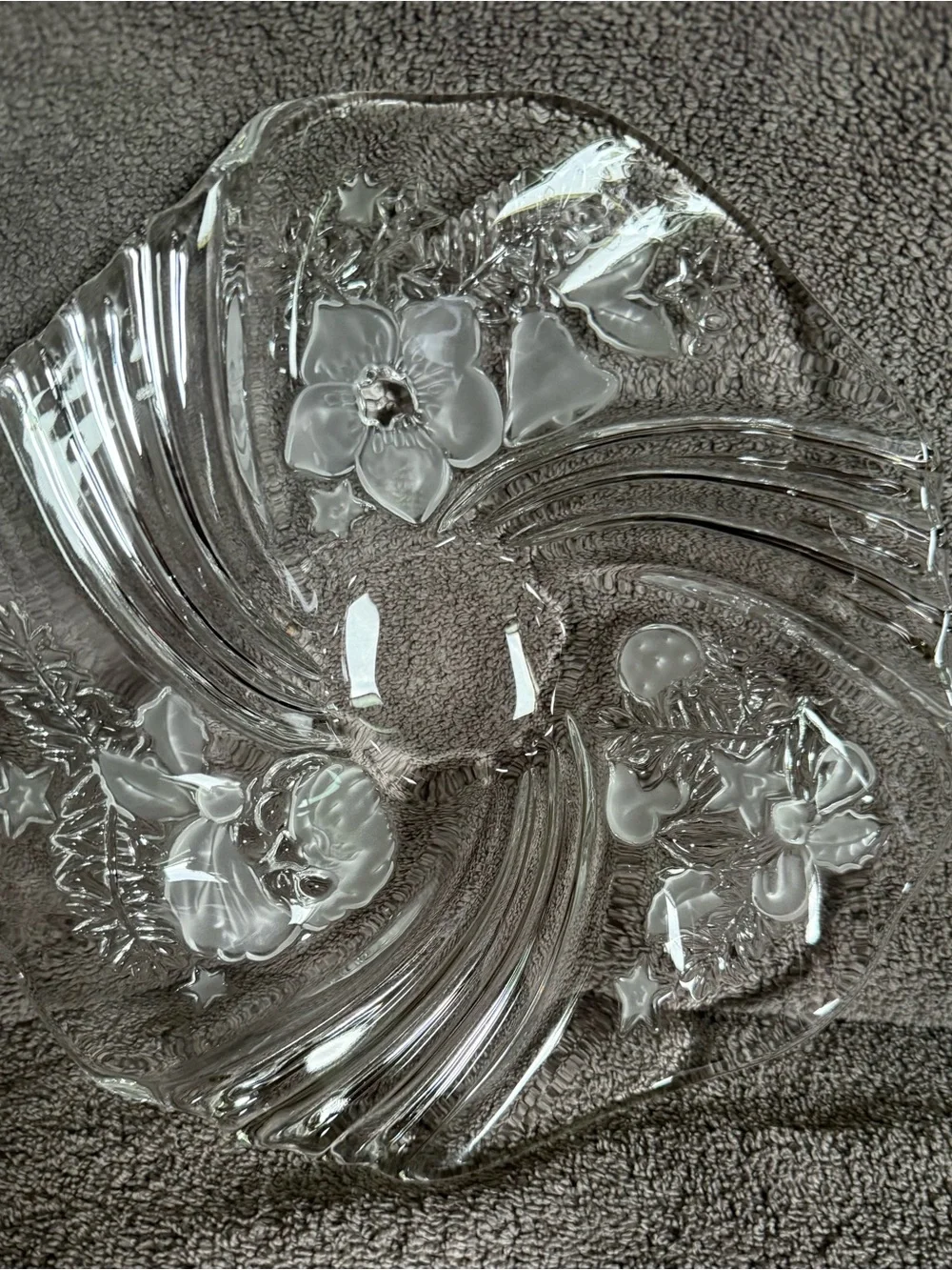 Clear Floral Glass Serving Bowl - Elegant Home Dining
